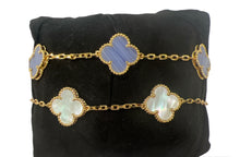 Load image into Gallery viewer, Clover Bracelet