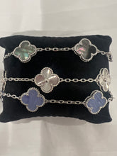 Load image into Gallery viewer, Clover Bracelet
