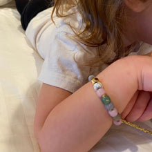 Load image into Gallery viewer, Kids Big Rainbow Bead Bracelet