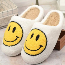 Load image into Gallery viewer, Smiley Face Slippers