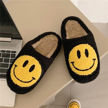 Load image into Gallery viewer, Smiley Face Slippers