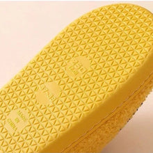 Load image into Gallery viewer, Smiley Face Slippers